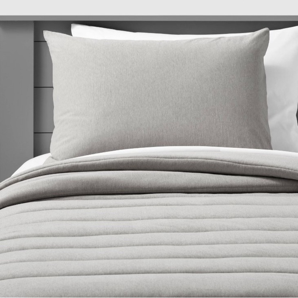 Pillowfort Channel Jersey Comforter Set - Light Gray
